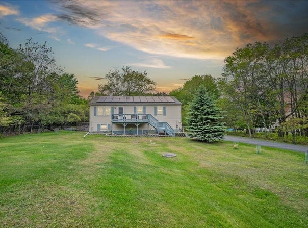 2448 Tacoma Drive, Blakeslee, PA 18610