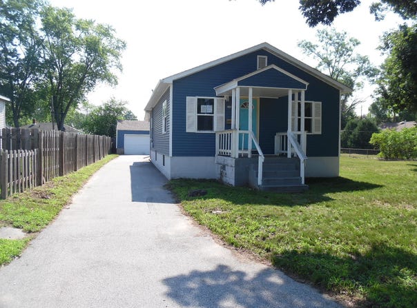 2829 Dearborn Street, Lake Station, IN 46405
