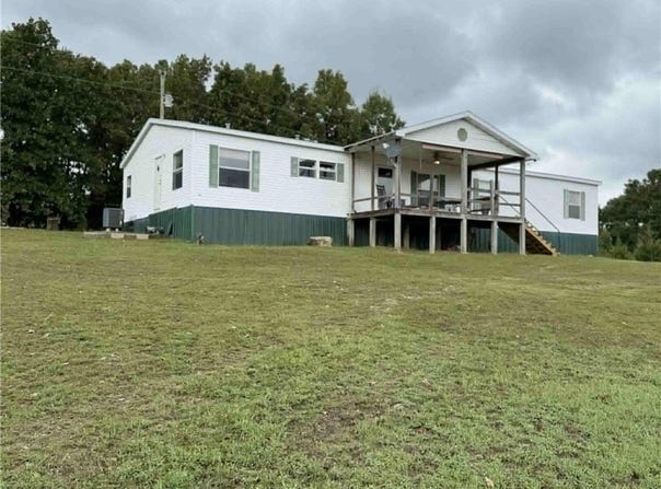 120 Oak Briar Lane, Iberia, MO 65486
