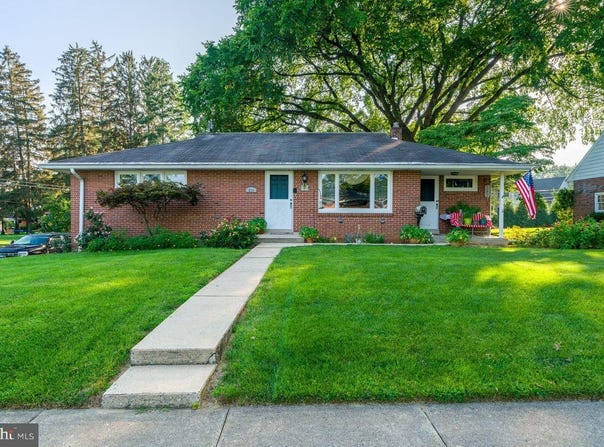600 KISSEL HILL ROAD, LITITZ, PA 17543