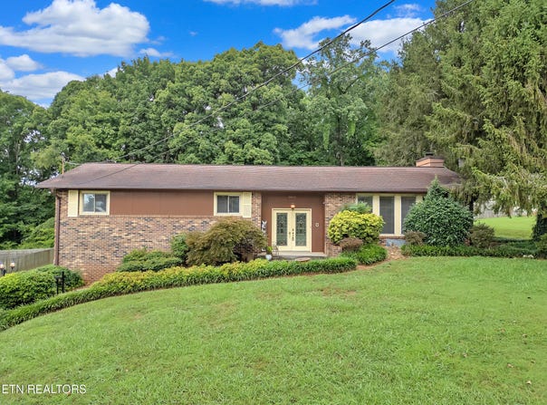 1002 Northview Drive, Lenoir City, TN 37771