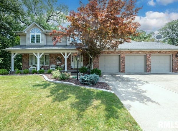 1128 W BROOKFOREST Drive, Peoria, IL 61615