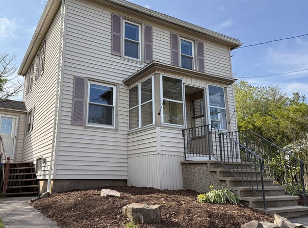 21 Peary Terrace, South Portland, ME 04106