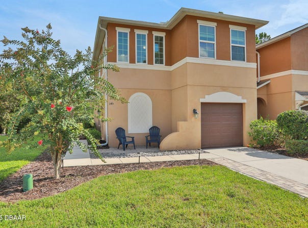 145 Tarracina Way, Daytona Beach, FL 32117