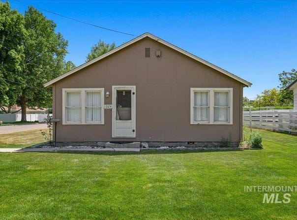 1324 E Oak Str, Caldwell, ID 83605