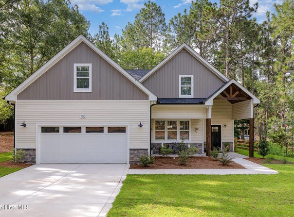 102 Dartmoor Lane, West End, NC 27376