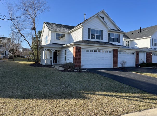 380 Risen Star Lane, Oswego, IL 60543