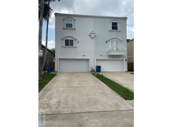 111B E Red Snapper St., South Padre Island, TX 78597