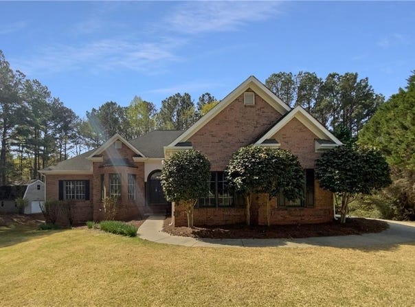 105 Laurel Ridge Court, Fayetteville, GA 30215