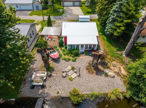 6575 S 082 E, Wolcottville, IN 46795