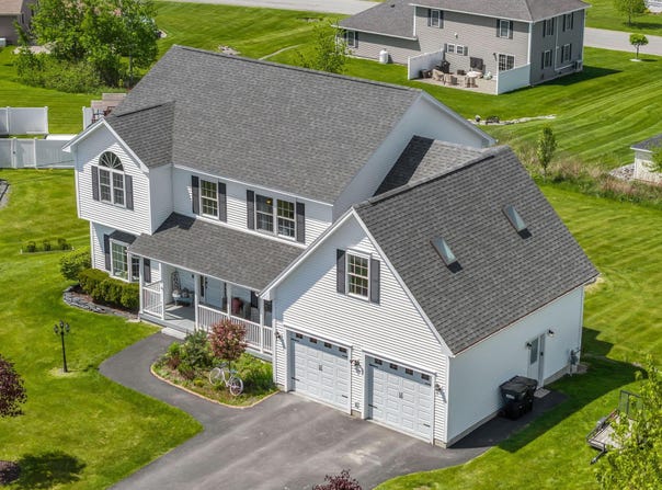 40 Hillview Drive, Bangor, ME 04401