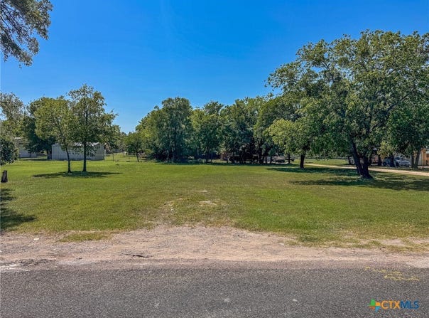 606 S Lovers Lane, Gatesville, TX 76528