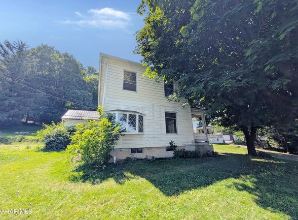 610 Saint Peters Street, Petersburg, PA 16669