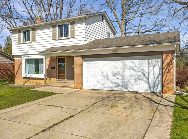 29772 Brentwood Street, Southfield, MI 48076