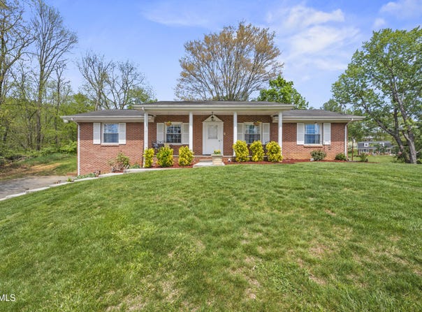 7357 White Pine Circle, Bristol, VA 24202