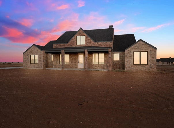 307 Boxwood Avenue, New Home, TX 79381