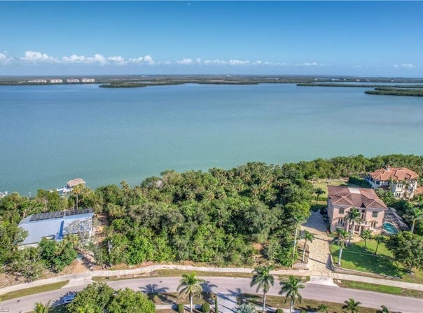 621 Inlet, MARCO ISLAND, FL 34145
