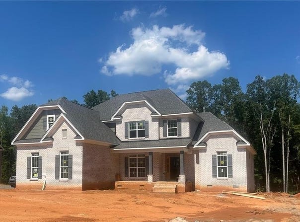4040 Estate Drive, Lewisville, NC 27023