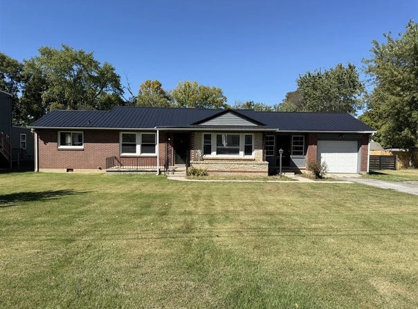 702 W 7th Street, Russellville, KY 42276