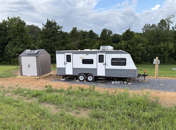 667 Calvert Road, Adolphus, KY 42120