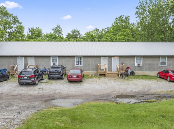 619 Village Ln, Shelbyville, KY 40065