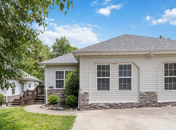 2394 Roberts Bend Road, Burnside, KY 42519