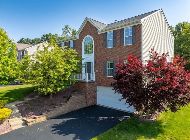5416 Forest Edge Dr, South Fayette, PA 15057