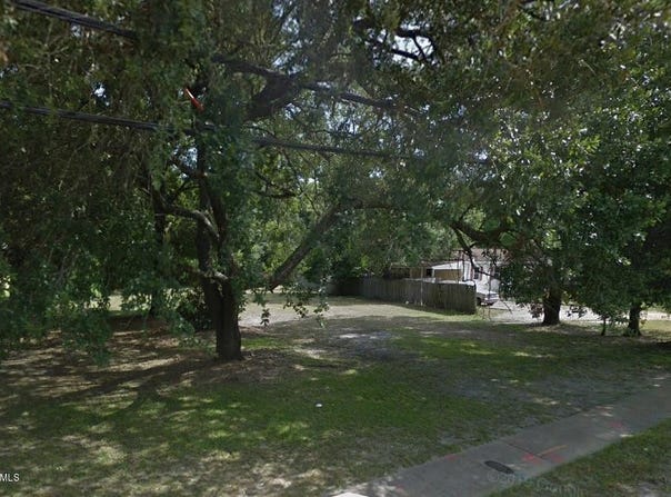 36 Pass Road, Gulfport, MS 39507