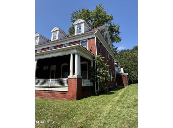 1003 Lincoln Avenue, Tyrone, PA 16686