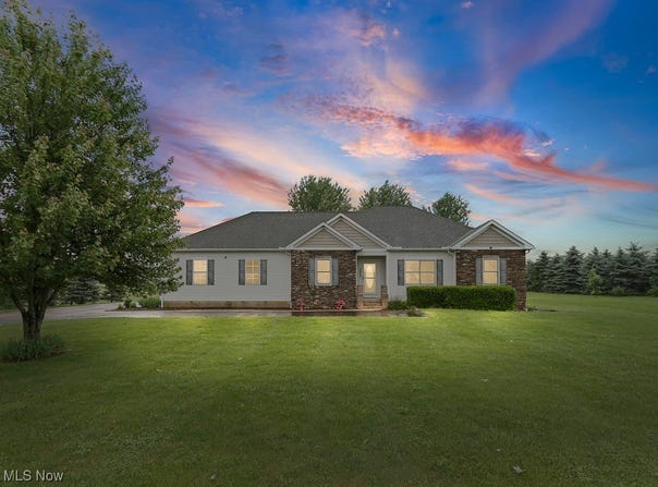 3855 Zenith Lane, Litchfield, OH 44253