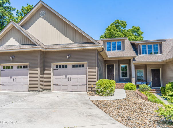 52 Cypress Circle, Southern Pines, NC 28387