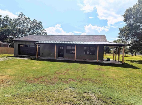 1108 S Dodd Street, Rector, AR 72461