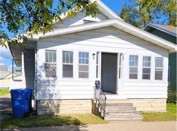 374 W Mark Street, Winona, MN 55987