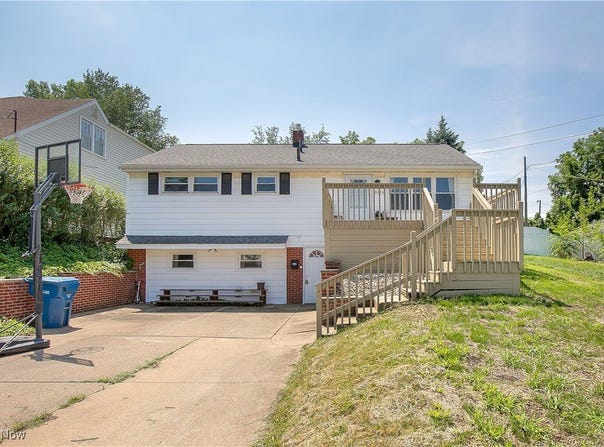 5020 15th Street SW, Canton, OH 44710