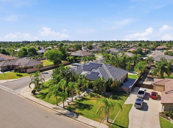 15506 Domaine Chandon Avenue, Bakersfield, CA 93314