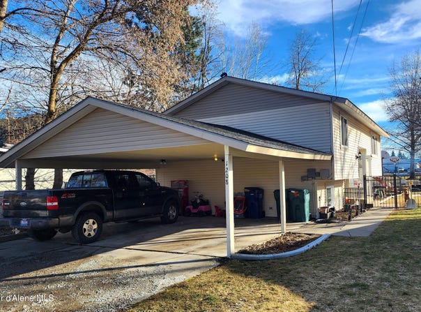 1208/1210 E GILBERT AVE, Coeur d'Alene, ID 83815
