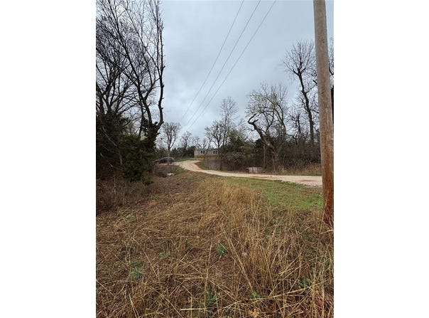 17545 E Coffee Creek Road, Luther, OK 73054