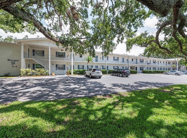 500 GLENNES LANE, DUNEDIN, FL 34698