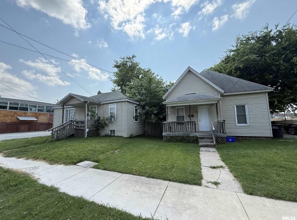 416 S WASHINGTON Street, Carbondale, IL 62901