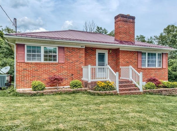825 Cumberland Street, Marion, VA 24354