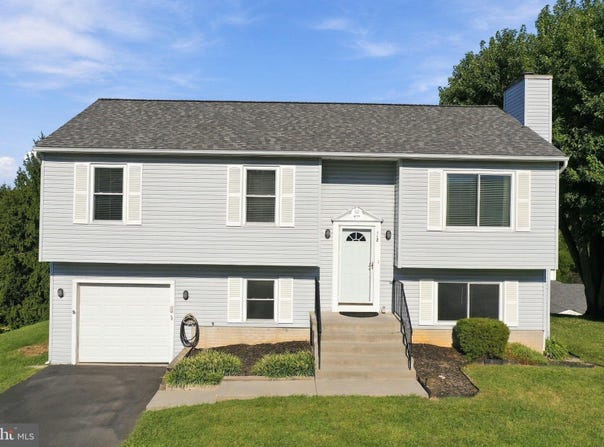 112 NOTTINGHAM Court, FRONT ROYAL, VA 22630
