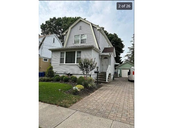 94 PERSHING AVE, SOUTH VALLEY STREAM, NY 11581