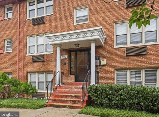 2030 N WOODROW STREET, ARLINGTON, VA 22207