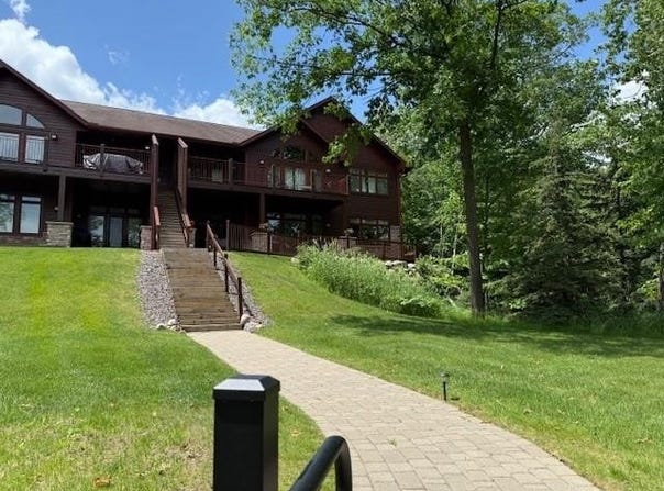 7888 AVIS LN, Minocqua, WI 54548