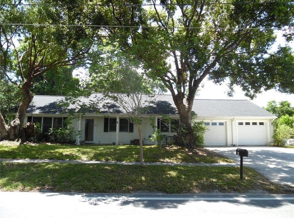 40 N TRIPLET LAKE DRIVE, CASSELBERRY, FL 32707