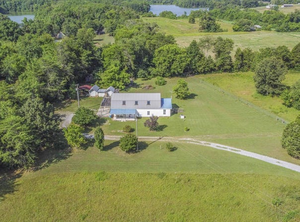 1000 Fipps Lane, Greenback, TN 37742
