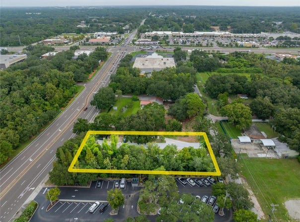 201 S LAKEWOOD Drive, BRANDON, FL 33511