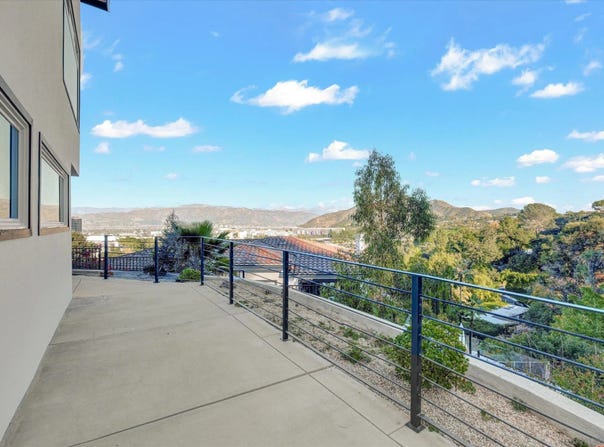 3546 Multiview Drive, Los Angeles, CA 90068