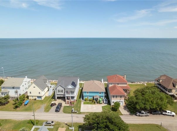 106 Lighthouse Drive, Hampton, VA 23664