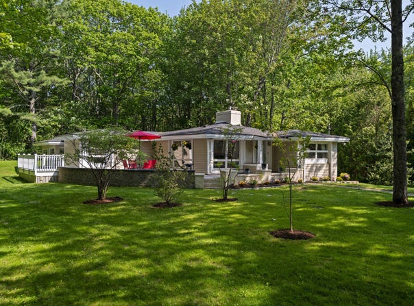 116 School Street, Kennebunkport, ME 04046